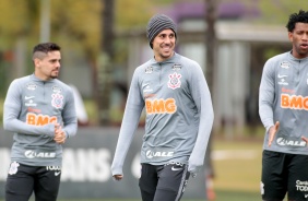 Avelar no treino deste domingo para enfrentar o Fortaleza, pelo Brasileirão