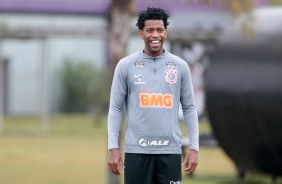 Zagueiro Gil no treino deste domingo para enfrentar o Fortaleza, pelo Brasileirão