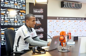 Otero  oficialmente apresentado como jogador do Corinthians