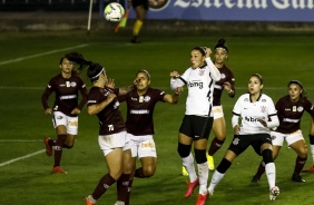 Giovanna e rika no jogo contra a Ferroviria, na volta do futebol feminino