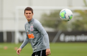 Mateus Vital segue treinando no CT Joaquim Grava