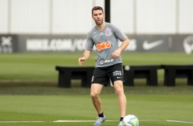 Mauro Boselli segue treinando no CT Joaquim Grava