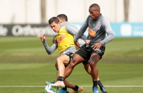 Vital e Xavier seguem treinando no CT Joaquim Grava