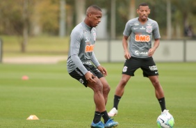 Xavier segue treinando no CT Joaquim Grava