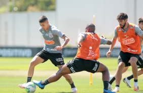 Gabriel Pereira e Mndez no treino desta quinta-feira no CT Joaquim Grava