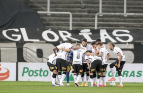 Elenco do Corinthians no jogo contra o Botafogo, na Neo Química Arena