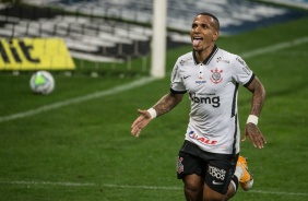 Otero no jogo contra o Botafogo, na Neo Qumica Arena