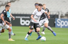 Ángelo Araos durante jogo contra o Botafogo, pelo Brasileirão, na Neo Química Arena