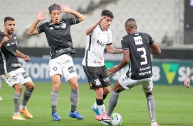 Araos durante jogo contra o Botafogo, pelo Brasileiro, na Neo Qumica Arena