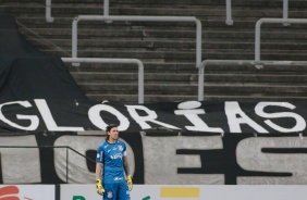 Cássio durante jogo contra o Botafogo, pelo Brasileirão, na Neo Química Arena