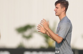Jogadores na atividade da tarde desta quarta-feira no CT Joaquim Grava