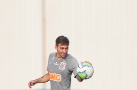 Jogadores na atividade da tarde desta quarta-feira no CT Joaquim Grava