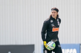Cássio na atividade da manhã deste sábado no CT Dr. Joaquim Grava