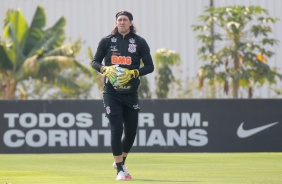 Cássio na atividade da manhã deste sábado no CT Dr. Joaquim Grava