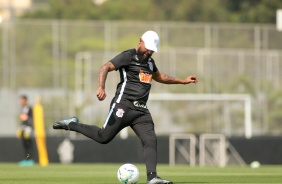 Coelho na atividade da manhã deste sábado no CT Dr. Joaquim Grava