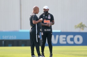 Coelho na atividade da manhã deste sábado no CT Dr. Joaquim Grava