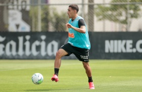 Gabriel na atividade da manhã deste sábado no CT Dr. Joaquim Grava