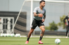 Jogadores na atividade da manh deste sbado no CT Dr. Joaquim Grava