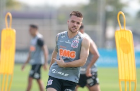 Ramiro na atividade da manhã deste sábado no CT Dr. Joaquim Grava