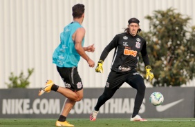 Cássio participa do treino da tarde desta segunda-feira no CT Joaquim Grava