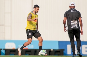 Coelho e Camacho no treino da tarde desta segunda-feira no CT Joaquim Grava