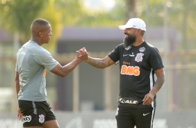 Coelho participa do treino da tarde desta segunda-feira no CT Joaquim Grava