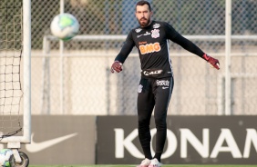 Walter participa do treino da tarde desta segunda-feira no CT Joaquim Grava