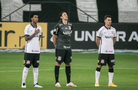 Gil, Cssio e Avelar no jogo Bahia, na Neo Qumica Arena