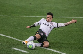 Lateral Fagner durante jogo contra o Bahia, na Neo Química Arena