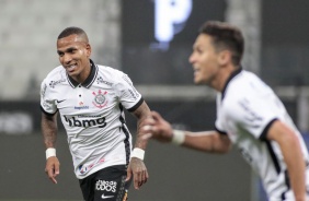 Otero marcou o primeiro gol do Corinthians, na Neo Qumica Arena, pelo Brasileiro
