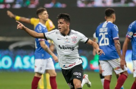 Roni anotou o segundo gol do Corinthians, contra o Bahia