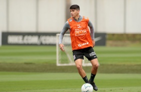 Araos no treino da manhã deste domingo no CT Joaquim Grava