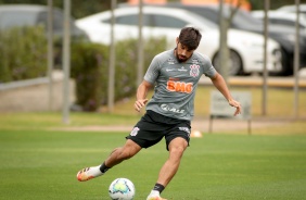 Bruno Méndez no treino do Corinthians desta segunda-feira, no CT Dr. Joaquim Grava