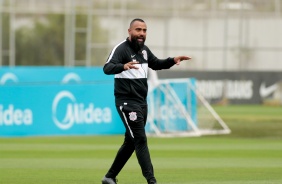 Coelho no treino da manhã deste domingo no CT Joaquim Grava