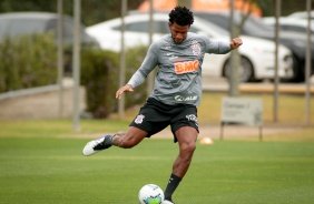 Gil no treino do Corinthians desta segunda-feira, no CT Dr. Joaquim Grava