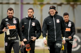 Goleiros do Timão no treino do Corinthians desta segunda-feira, no CT Dr. Joaquim Grava