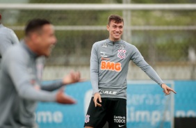 Lucas Piton no treino do Corinthians desta segunda-feira, no CT Dr. Joaquim Grava