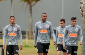 Moleca da base agora integra o elenco profissional do Corinthians