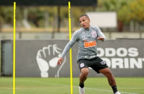 Otero no treino da manhã deste domingo no CT Joaquim Grava