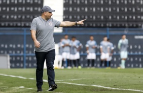 Carlos Leiria na estreia do Corinthians pelo Brasileiro Sub-20