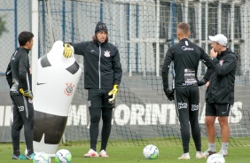 Cássio e companheiros no último treino do Corinthians antes do jogo contra o Sport