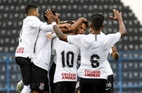 Corinthians vence o Grmio pelo Brasileiro Sub-20