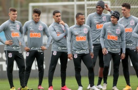 Elenco do Corinthians no último treino antes do jogo contra o Sport