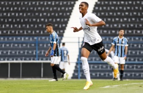 Felipe Augusto na estreia do Corinthians pelo Brasileiro Sub-20