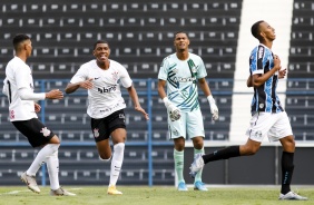 Felipe Augusto na estreia do Corinthians pelo Brasileiro Sub-20