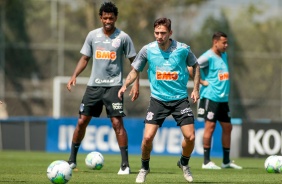 Gil no treino desta sexta-feira no CT Joaquim Grava