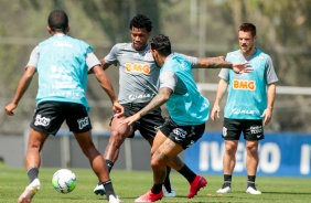 Gil, Ramiro e companheiros no treino desta sexta-feira no CT Joaquim Grava