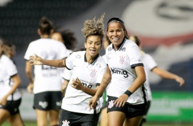 Ingryd e Victria na goleada sobre o Vitria pelo Campeonato Brasileiro Feminino