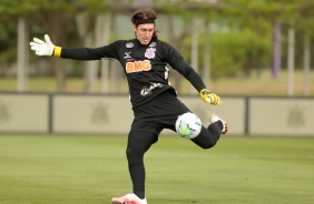Cássio no treino desta segunda-feira no CT Joaquim Grava