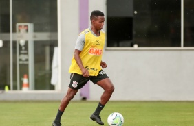 Cazares no treino desta segunda-feira no CT Joaquim Grava